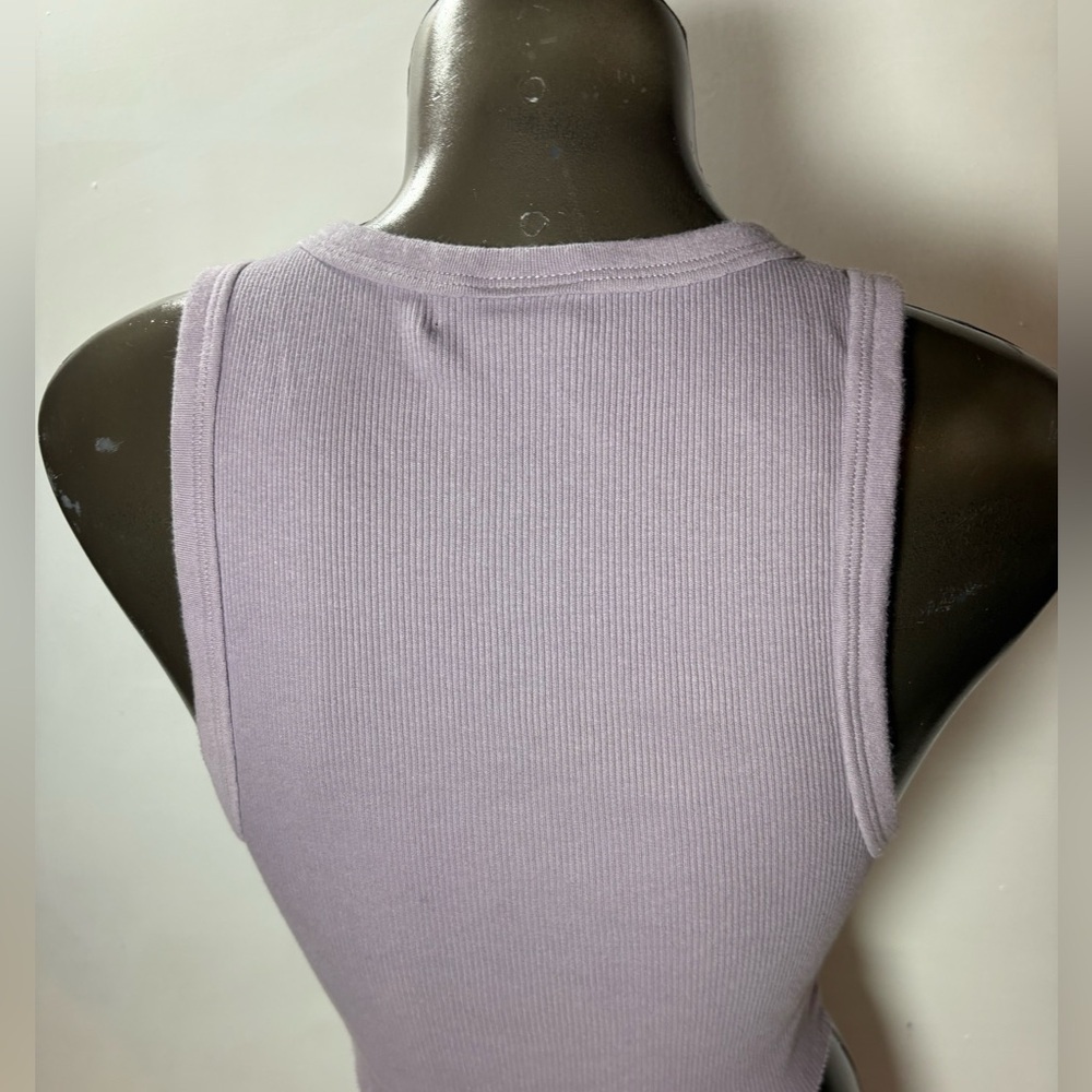 Lavender Ribbed Tank Top - Picture 2 of 3